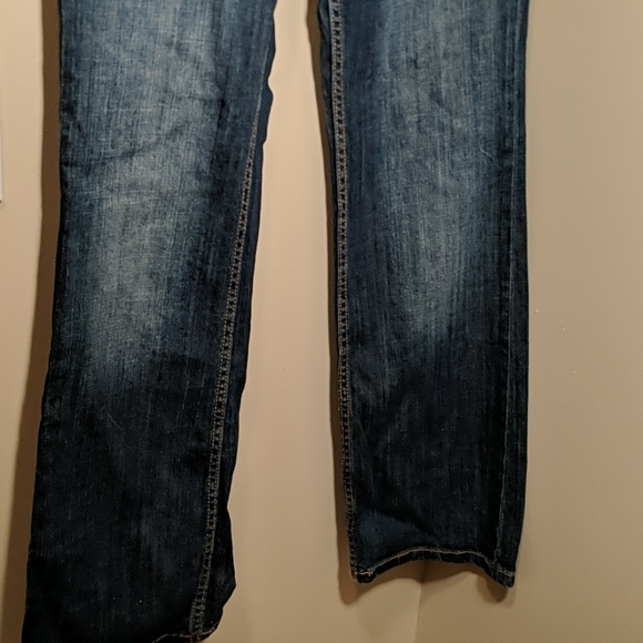 Boot cut  dark denim jeans size 6 or 28 petite - Picture 2 of 4
